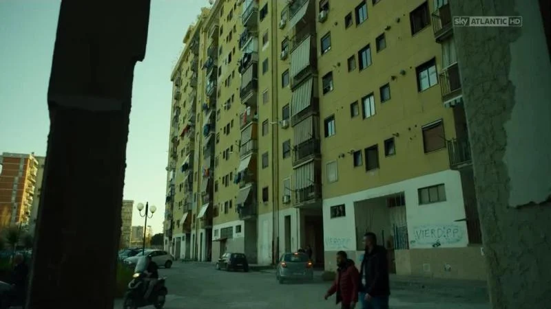 Кадры из сериала Гоморра (2014)
